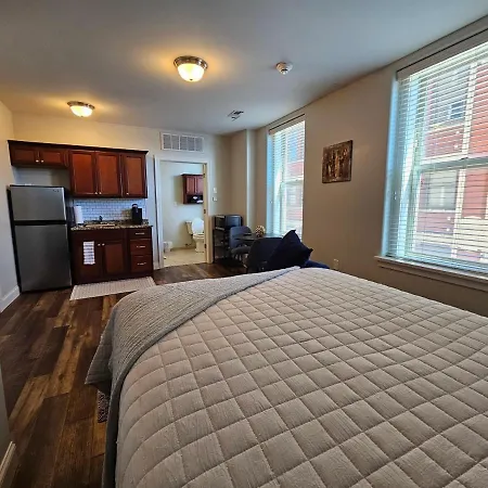 Cozy Stay At The Inman - 214 Champaign Exterior photo