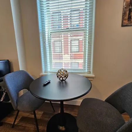 Cozy Stay At The Inman - 214 Champaign Exterior photo