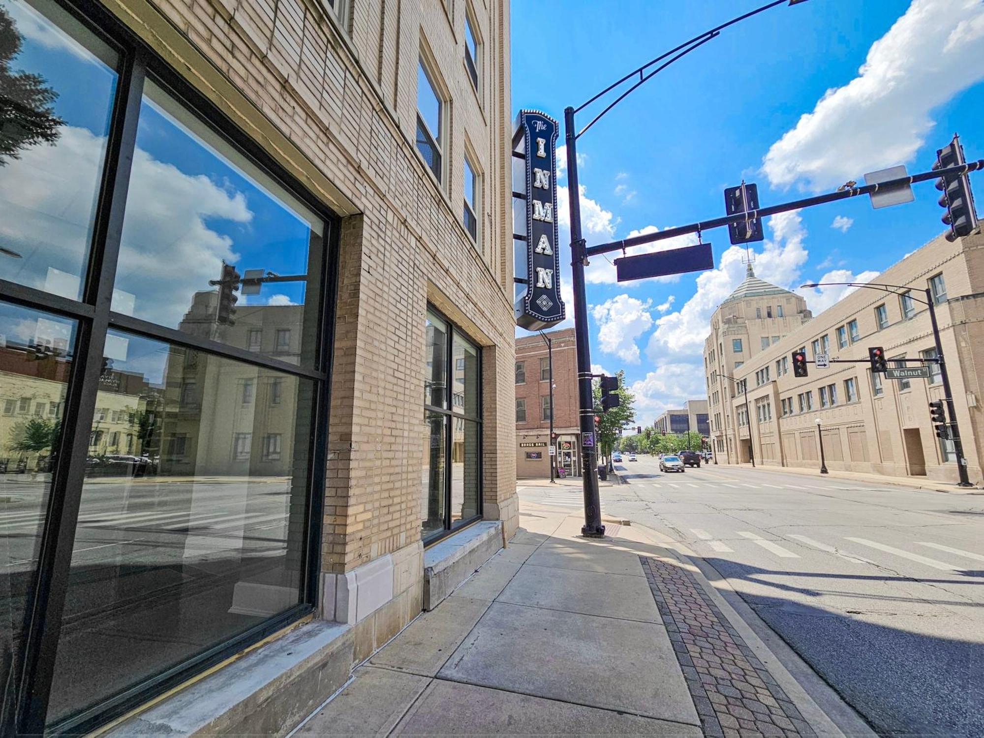 Cozy At The Inman - 214 Champaign
